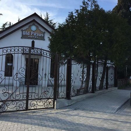 Hotel Old Pitius Pizunda Exterior photo